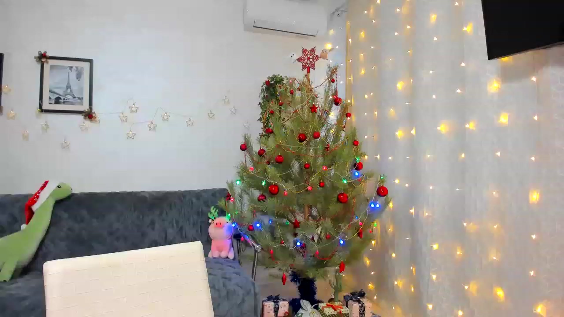 Gallery image thumbnail from WaveOfLove's myfreecams stream on, 12/26/2022, 11:34 image 16 of 20