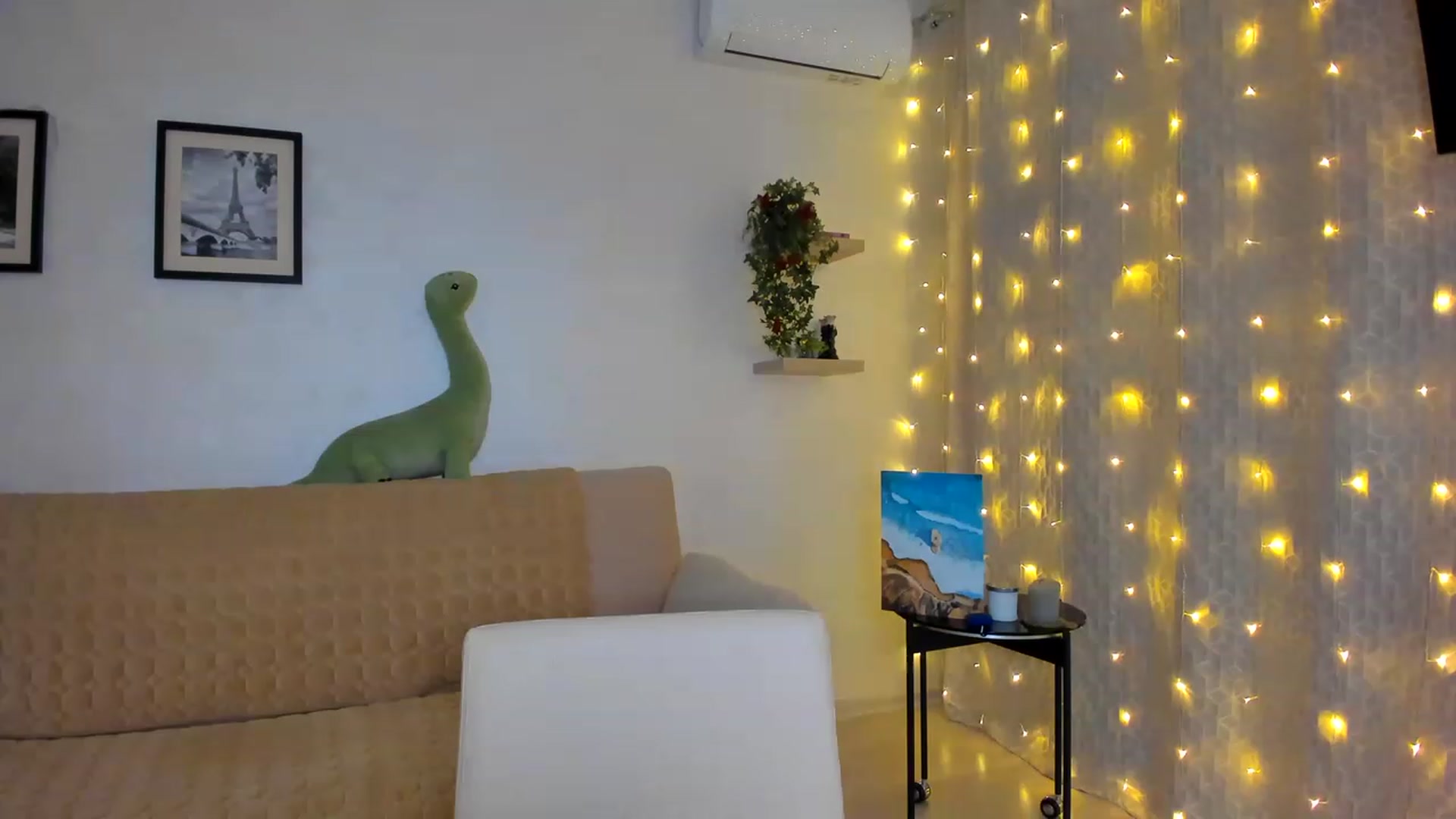 Gallery image thumbnail from WaveOfLove's myfreecams stream on, 01/17/2023, 17:51 image 14 of 20