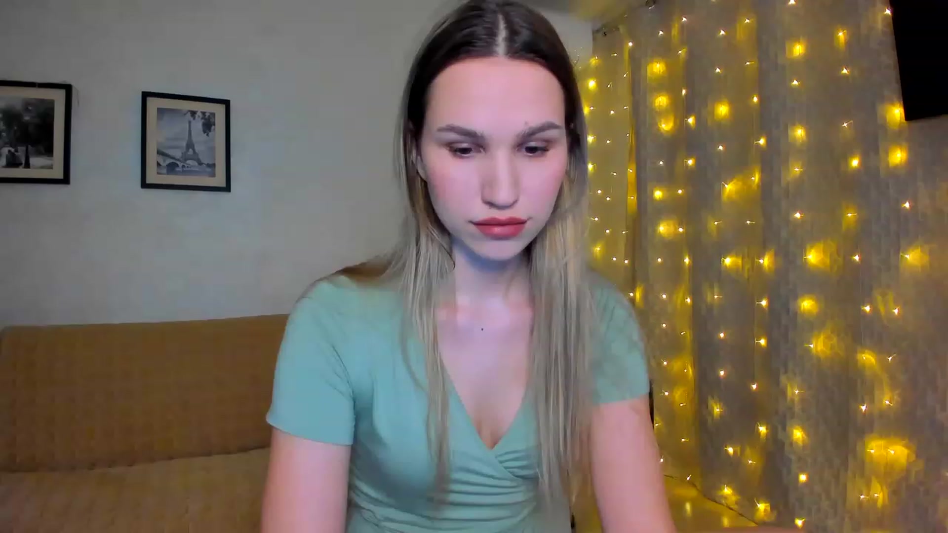 Gallery image thumbnail from WaveOfLove's myfreecams stream on, 01/21/2023, 15:50 image 4 of 20