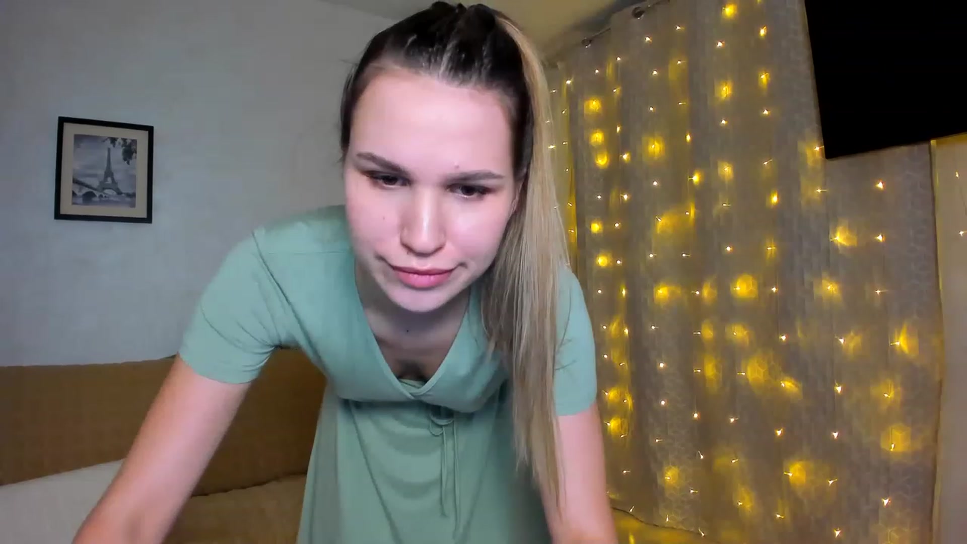 Gallery image thumbnail from WaveOfLove's myfreecams stream on, 01/21/2023, 19:30 image 14 of 20