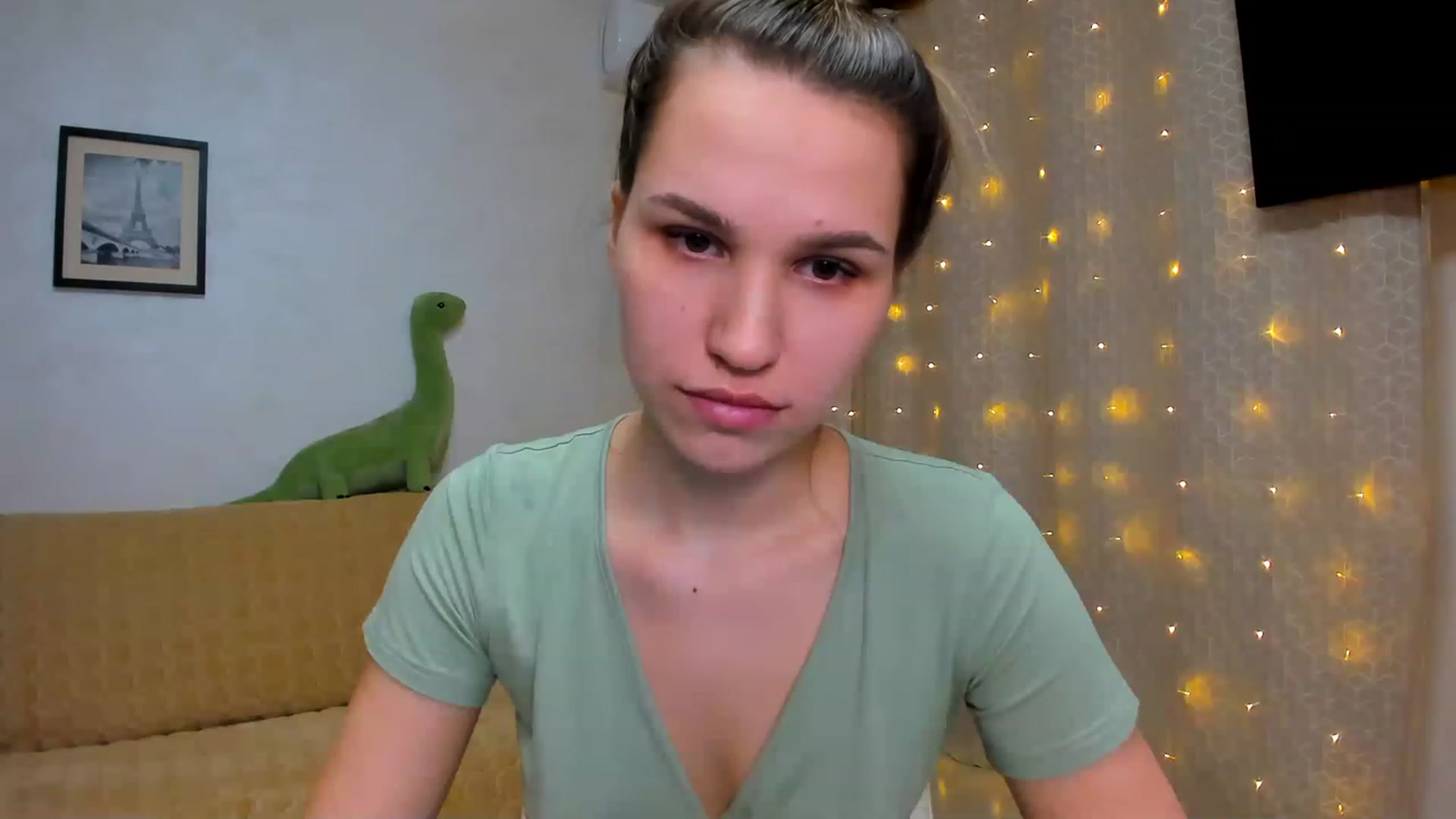 Gallery image thumbnail from WaveOfLove's myfreecams stream on, 01/21/2023, 20:43 image 11 of 20
