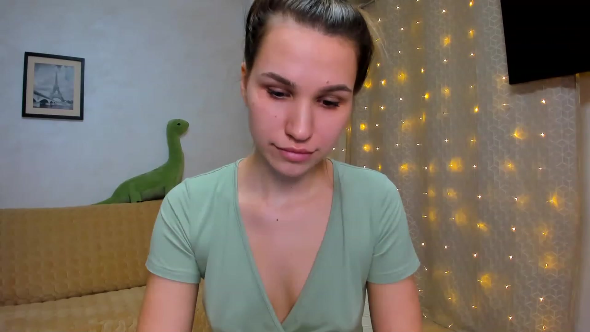 Gallery image thumbnail from WaveOfLove's myfreecams stream on, 01/21/2023, 20:43 image 8 of 20