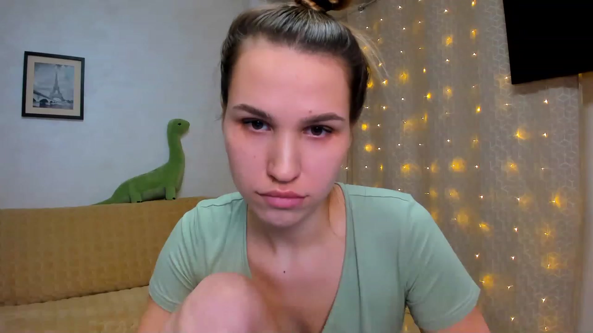 Gallery image thumbnail from WaveOfLove's myfreecams stream on, 01/21/2023, 20:43 image 12 of 20