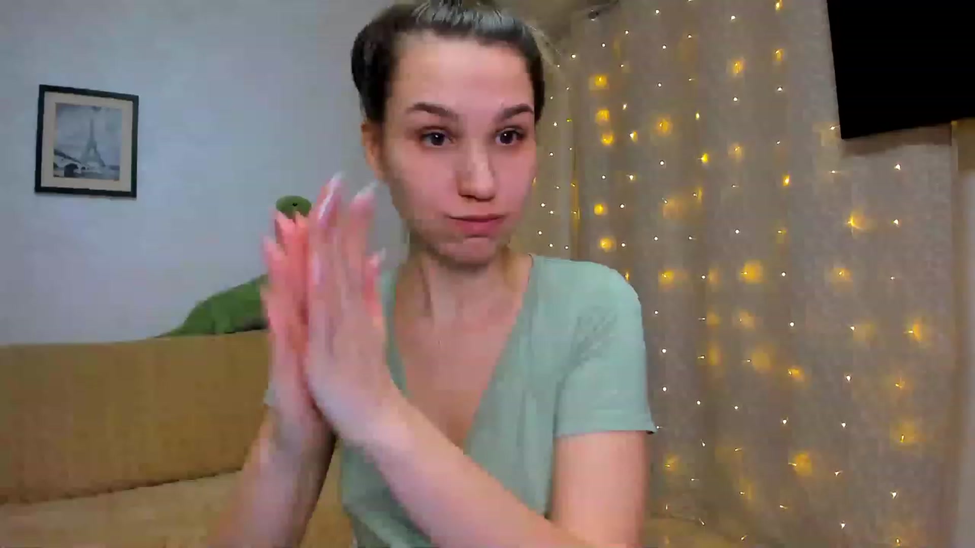 Gallery image thumbnail from WaveOfLove's myfreecams stream on, 01/21/2023, 20:43 image 14 of 20