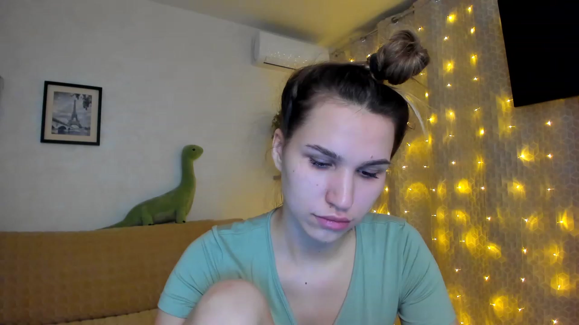 Gallery image thumbnail from WaveOfLove's myfreecams stream on, 01/21/2023, 21:31 image 8 of 20