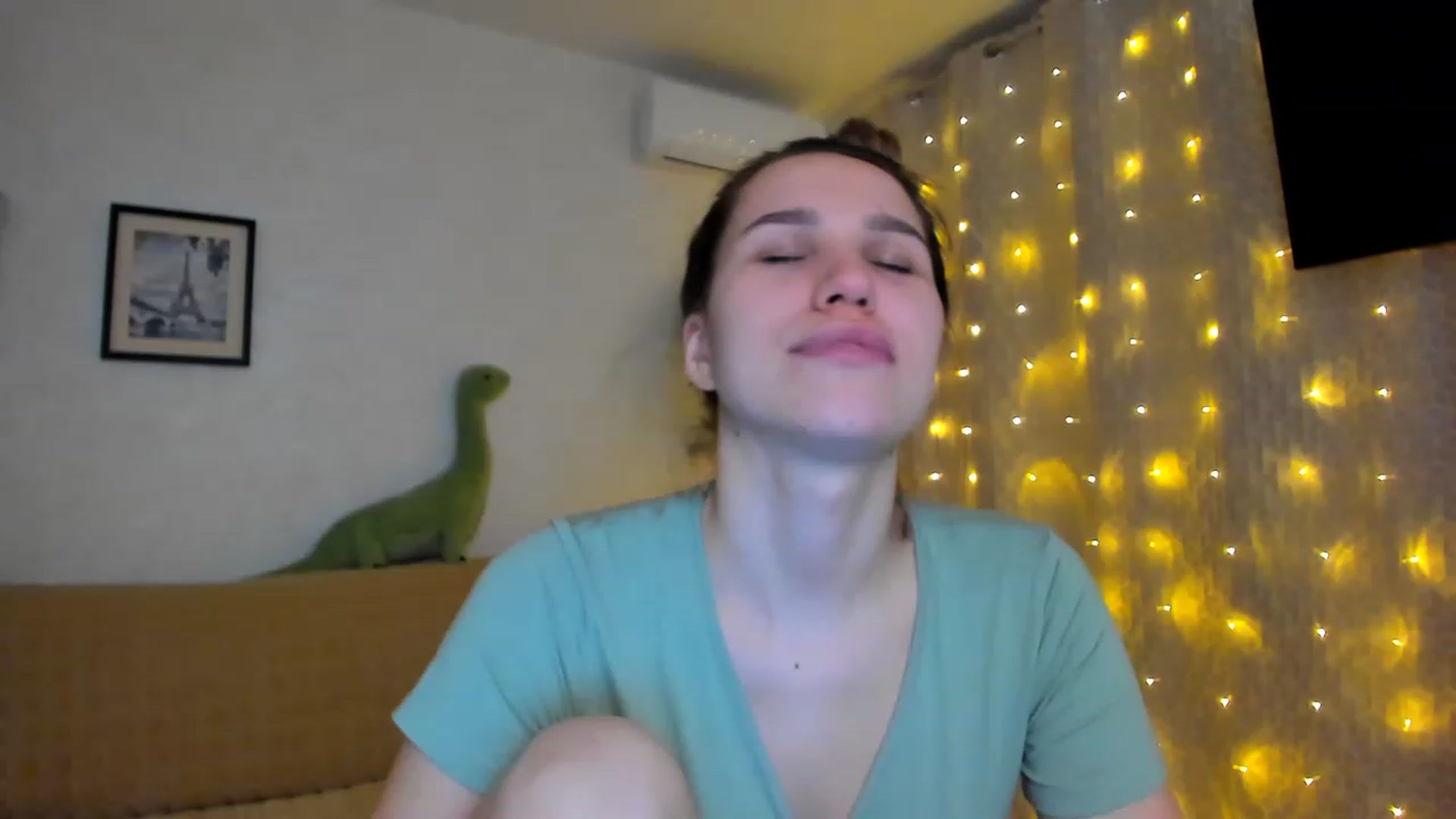 Gallery image thumbnail from WaveOfLove's myfreecams stream on, 01/21/2023, 21:31 image 12 of 20