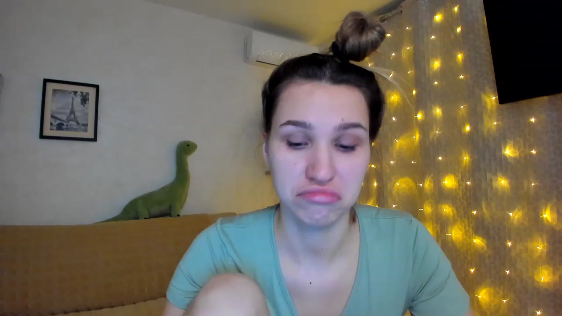 Gallery image thumbnail from WaveOfLove's myfreecams stream on, 01/21/2023, 21:31 image 10 of 20
