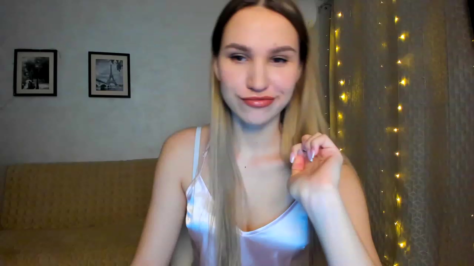 Gallery image thumbnail from WaveOfLove's myfreecams stream on, 01/27/2023, 14:48 image 14 of 20