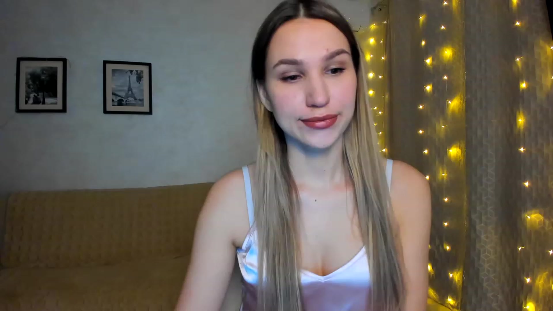 Gallery image thumbnail from WaveOfLove's myfreecams stream on, 01/27/2023, 14:48 image 16 of 20