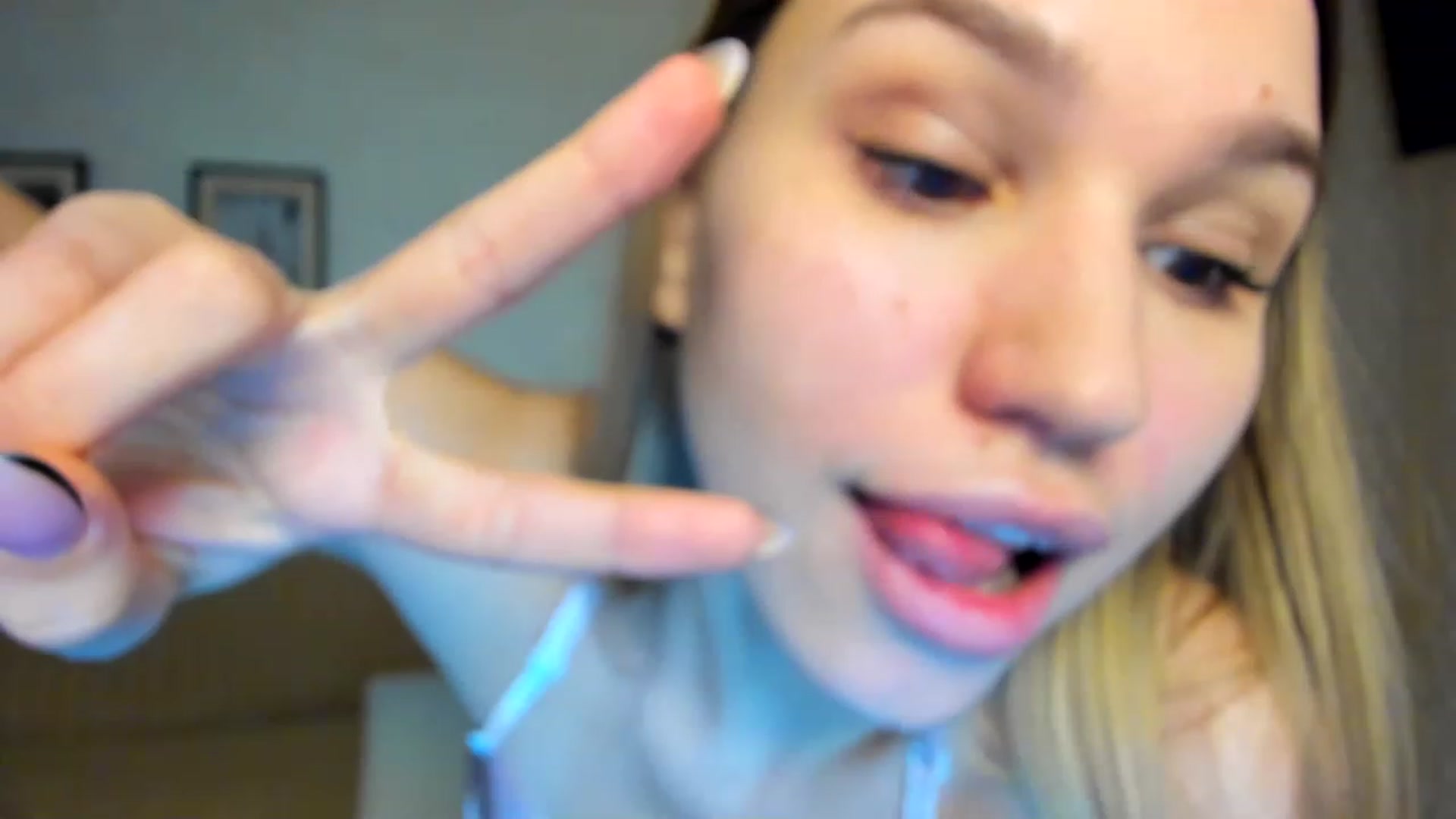 Gallery image thumbnail from WaveOfLove's myfreecams stream on, 01/27/2023, 19:16 image 10 of 20