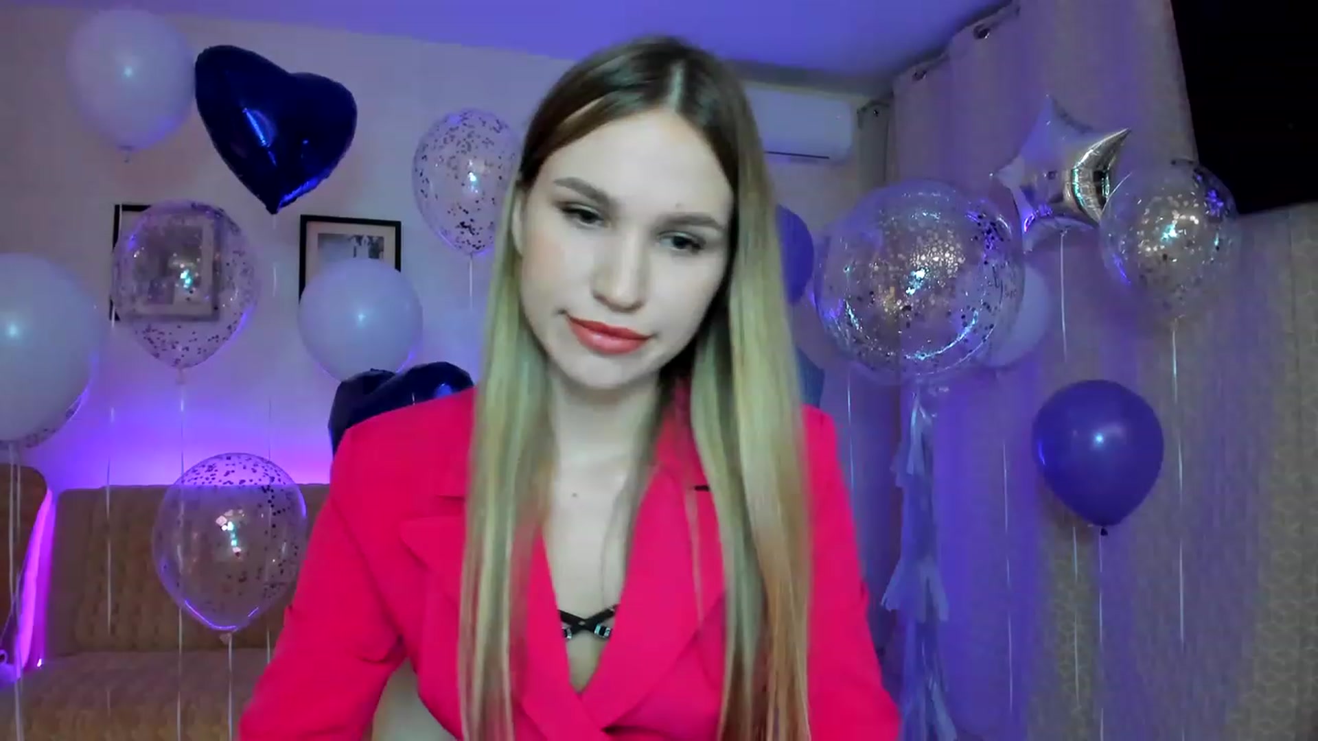 Gallery image thumbnail from WaveOfLove's myfreecams stream on, 01/28/2023, 15:32 image 6 of 20