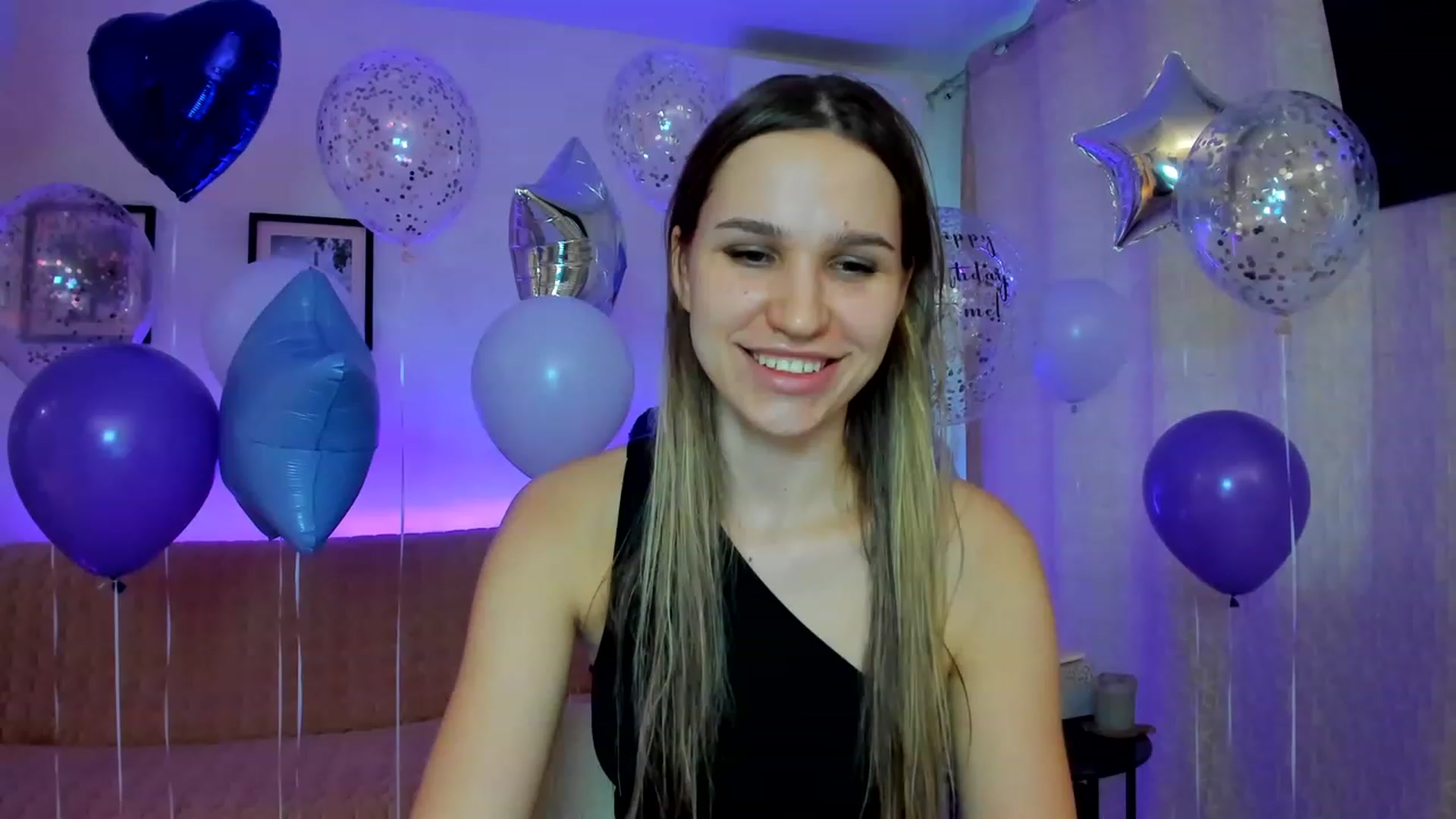 Gallery image thumbnail from WaveOfLove's myfreecams stream on, 01/29/2023, 13:05 image 9 of 20