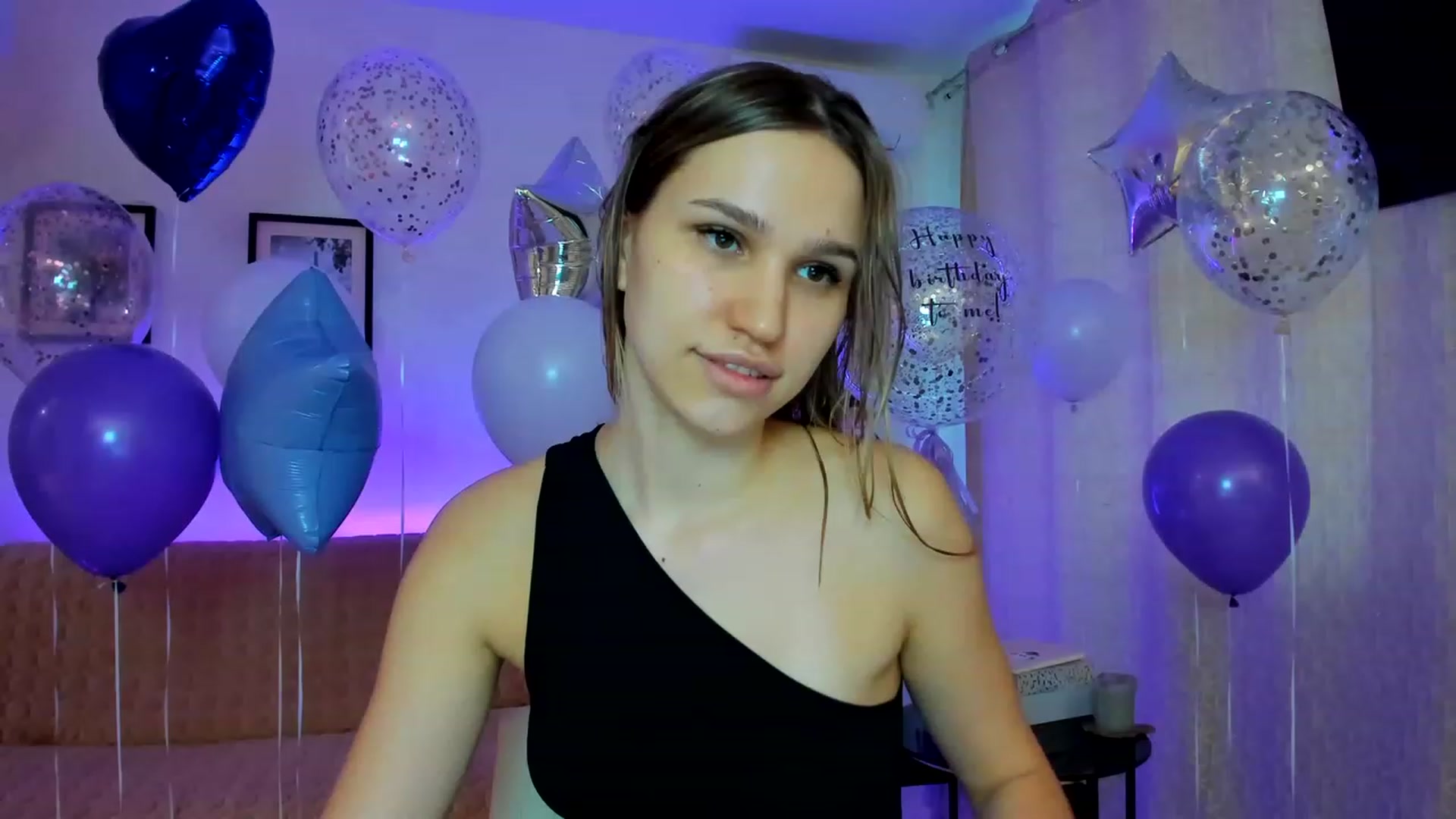 Gallery image thumbnail from WaveOfLove's myfreecams stream on, 01/29/2023, 13:05 image 5 of 20