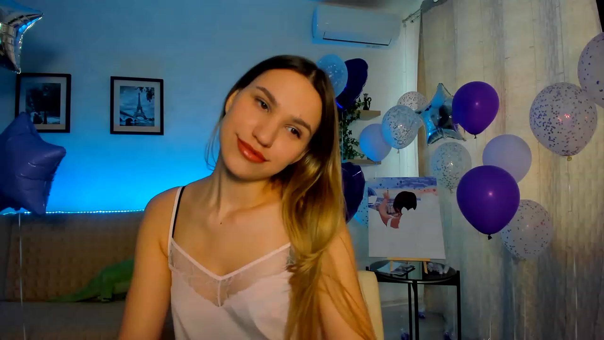 Gallery image thumbnail from WaveOfLove's myfreecams stream on, 02/13/2023, 11:35 image 7 of 20