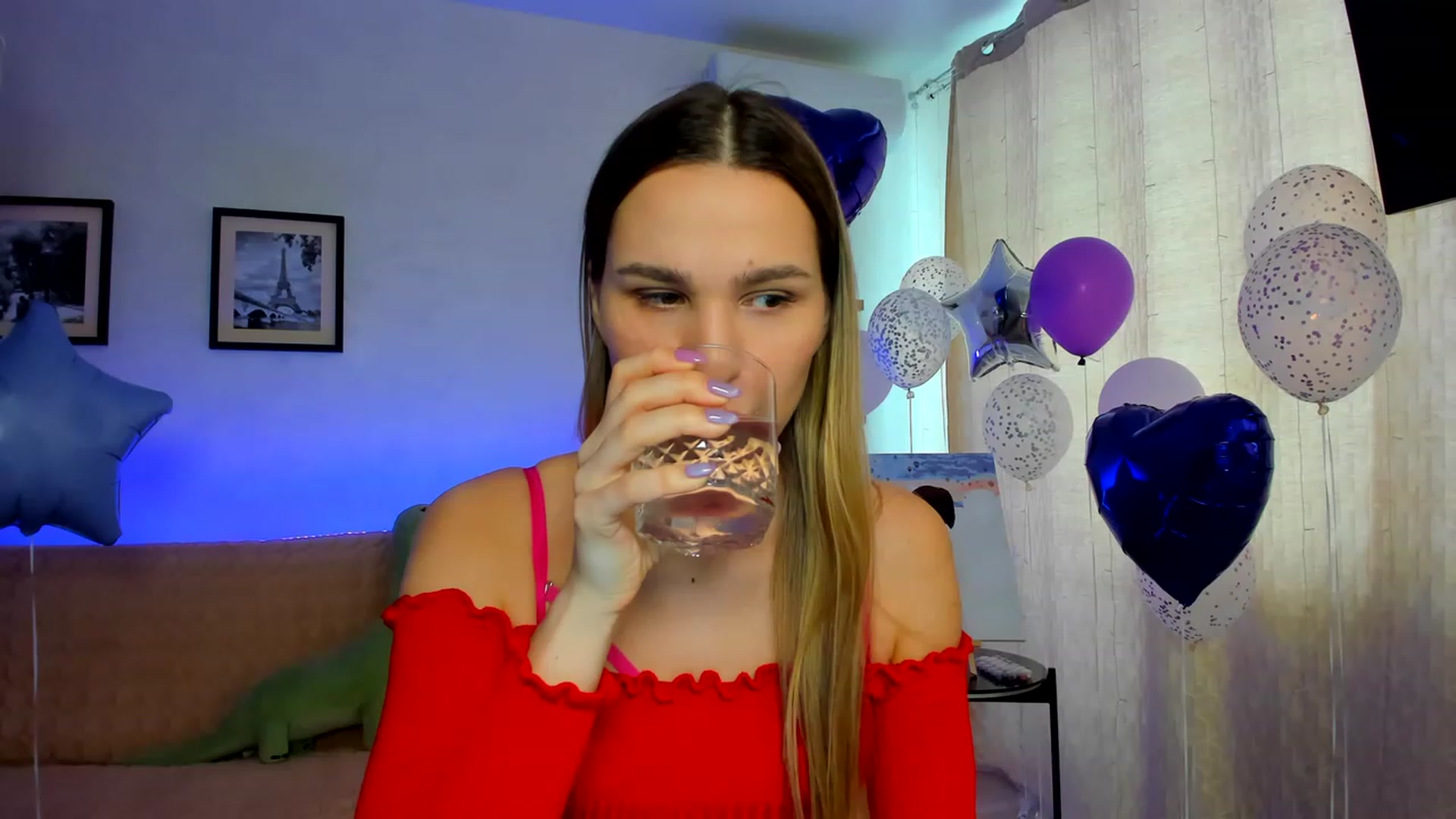 Gallery image thumbnail from WaveOfLove's myfreecams stream on, 02/14/2023, 11:13 image 2 of 20