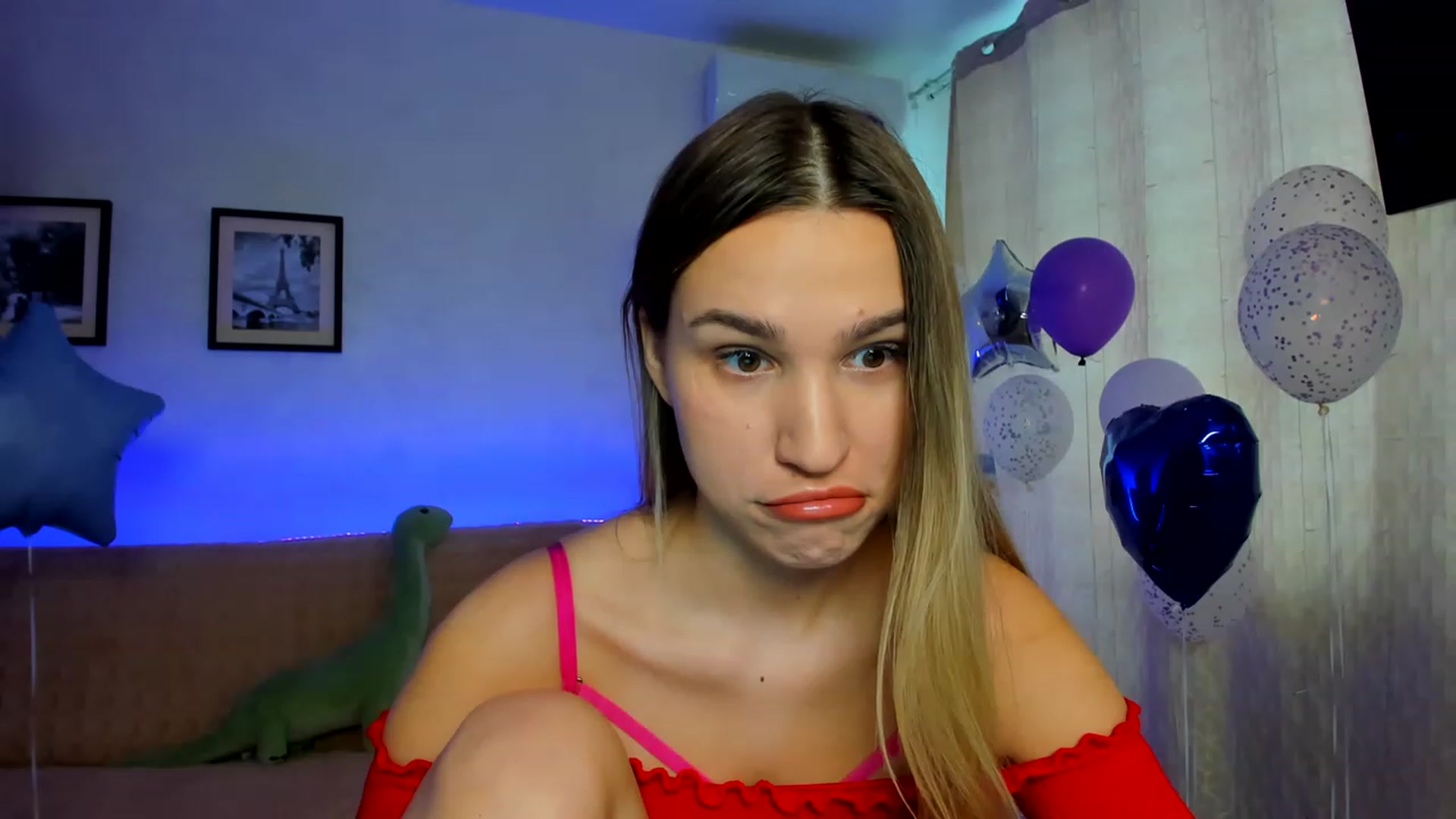 Gallery image thumbnail from WaveOfLove's myfreecams stream on, 02/14/2023, 11:13 image 18 of 20