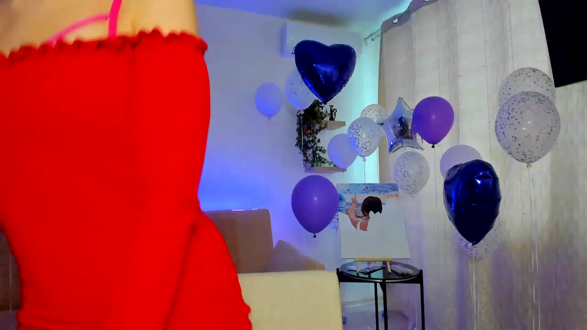 Gallery image thumbnail from WaveOfLove's myfreecams stream on, 02/14/2023, 12:35 image 7 of 20