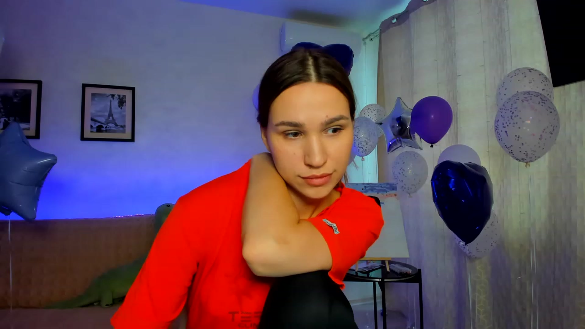 Gallery image thumbnail from WaveOfLove's myfreecams stream on, 02/14/2023, 12:35 image 12 of 20