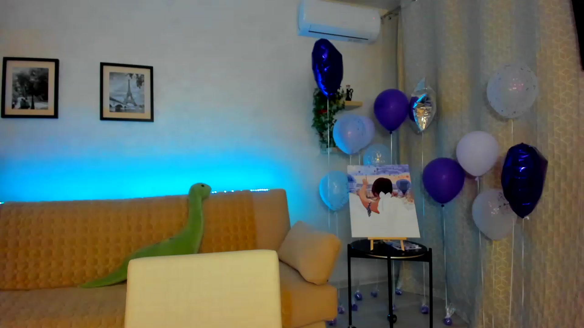 Gallery image thumbnail from WaveOfLove's myfreecams stream on, 02/17/2023, 18:49 image 11 of 20