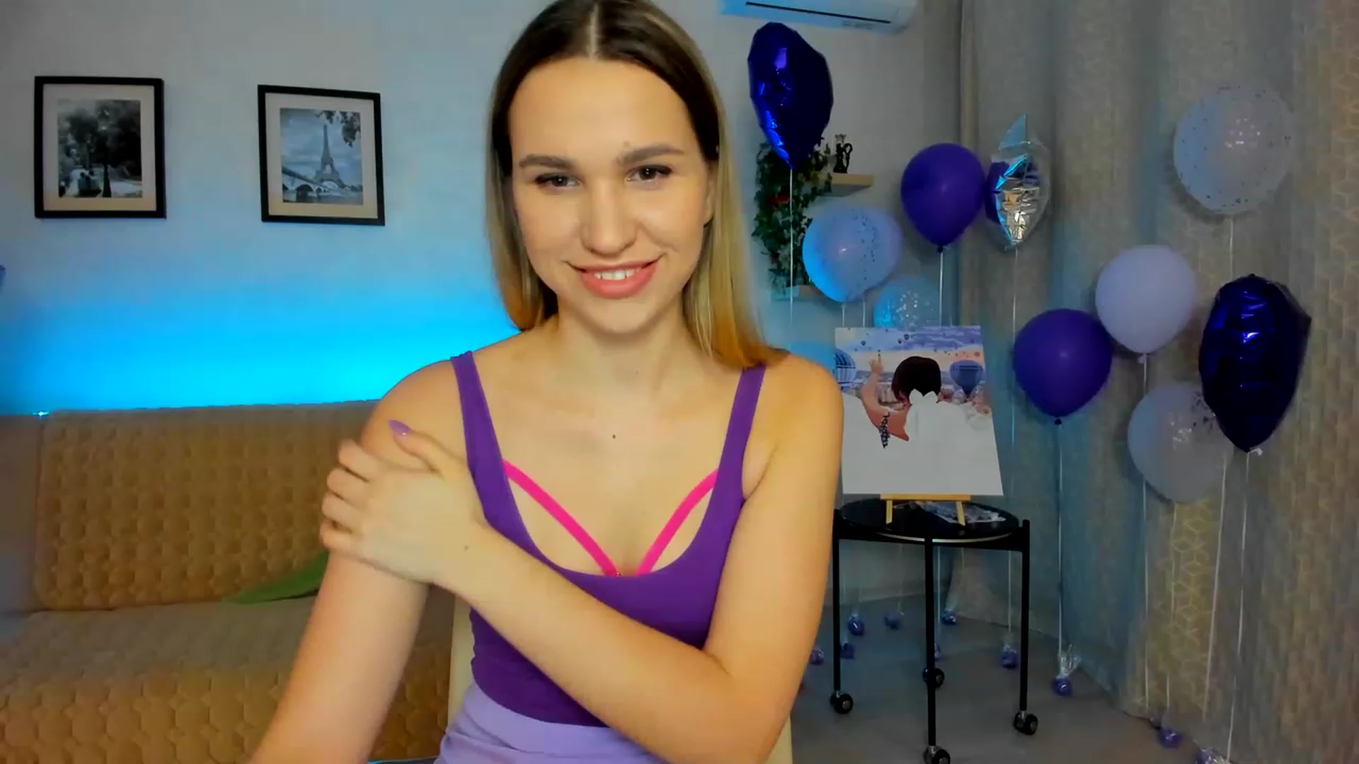 Gallery image thumbnail from WaveOfLove's myfreecams stream on, 02/17/2023, 18:49 image 5 of 20