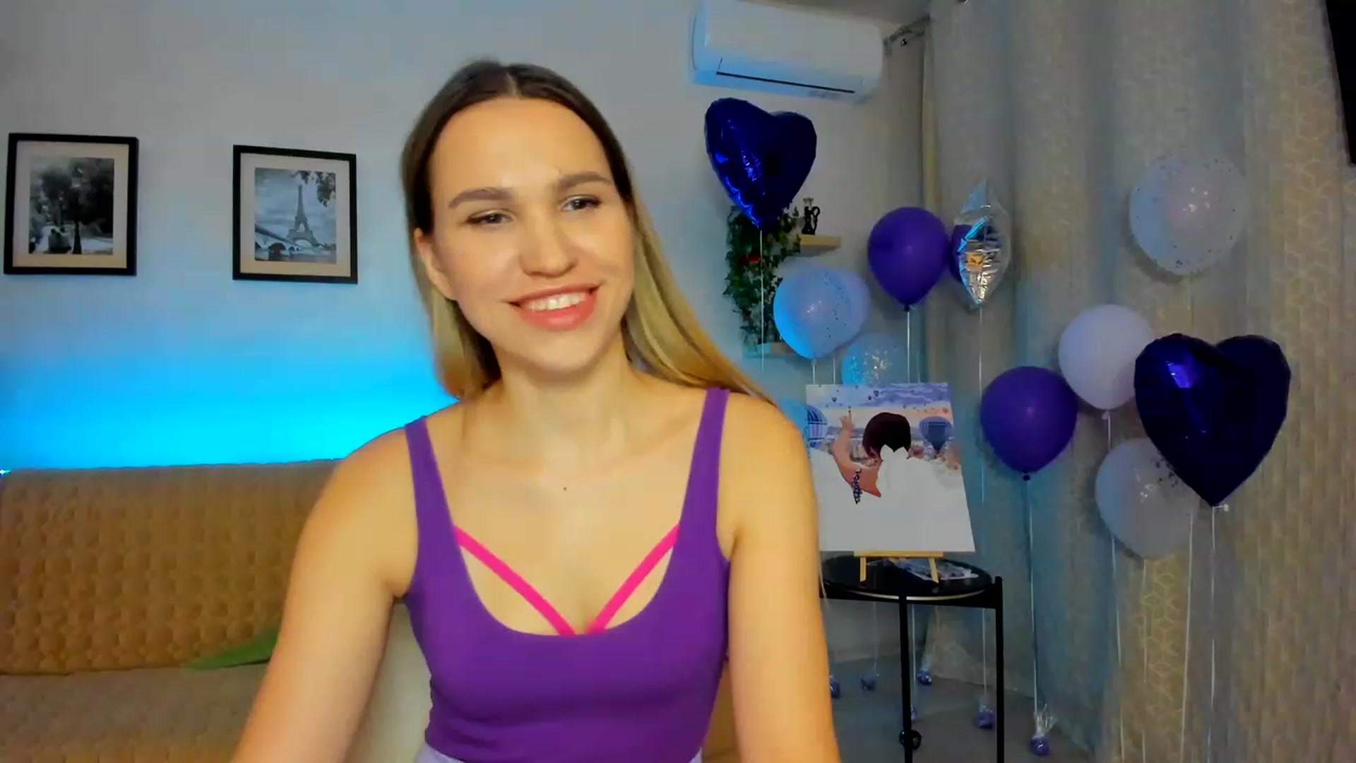 Gallery image thumbnail from WaveOfLove's myfreecams stream on, 02/17/2023, 18:49 image 16 of 20