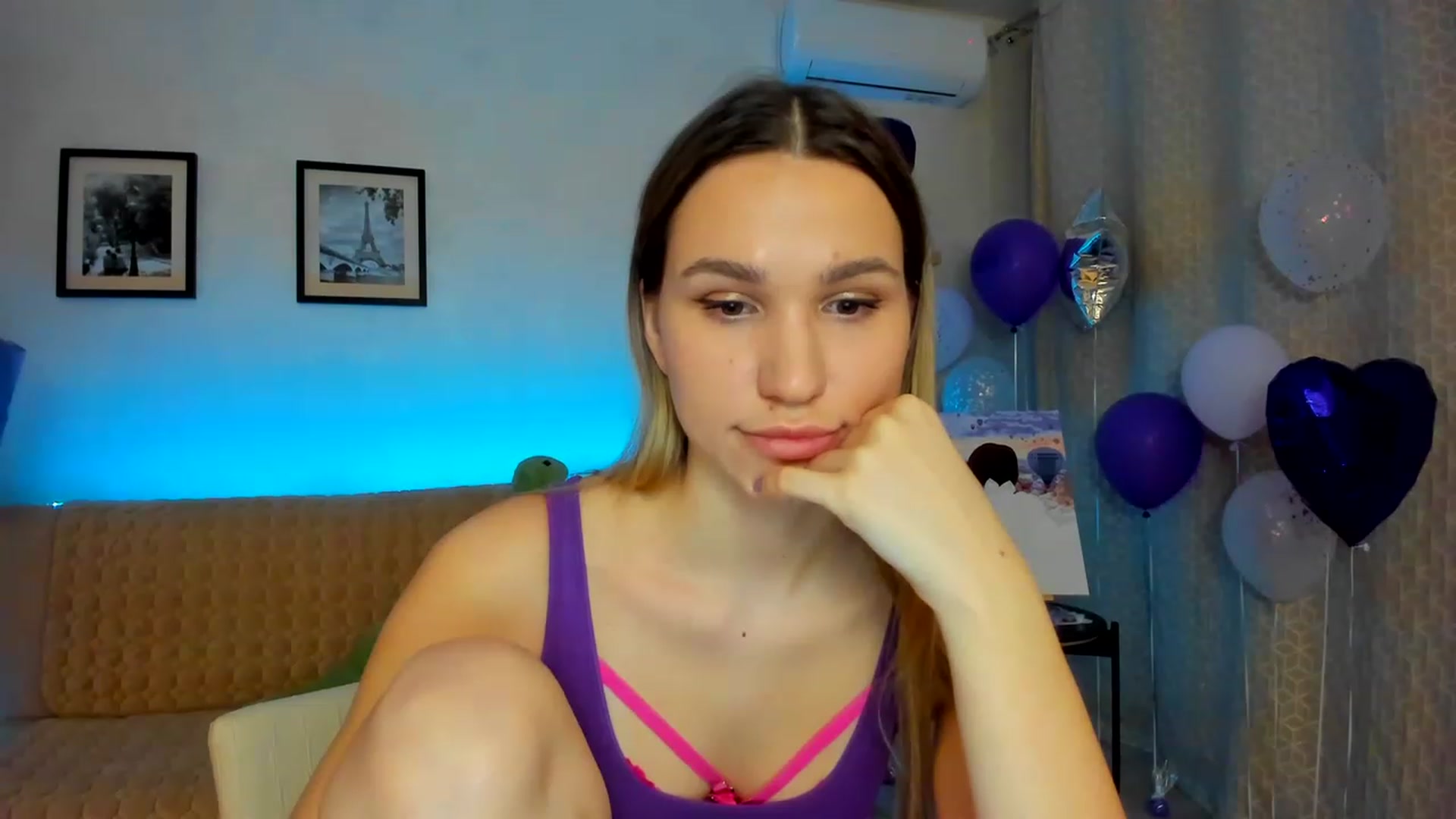Gallery image thumbnail from WaveOfLove's myfreecams stream on, 02/17/2023, 19:45 image 15 of 20