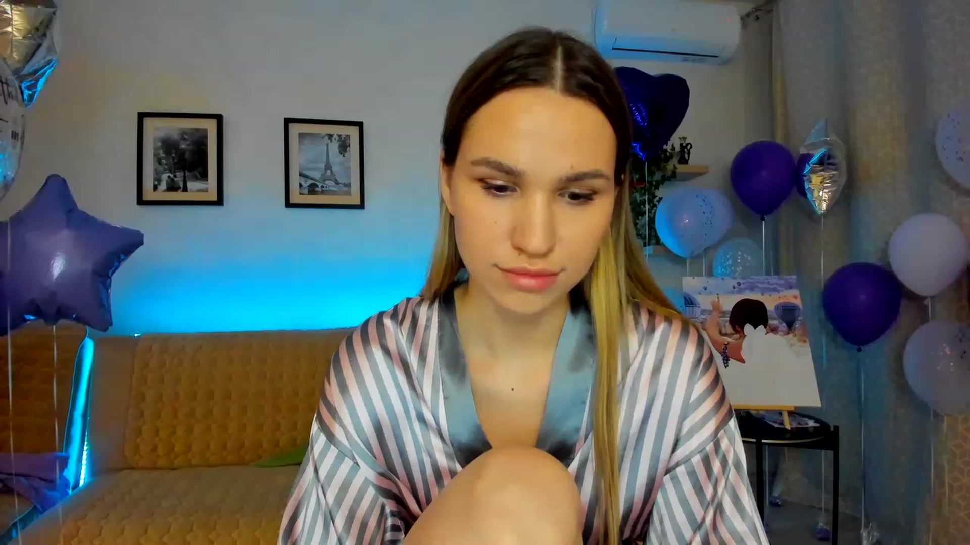 Gallery image thumbnail from WaveOfLove's myfreecams stream on, 02/17/2023, 21:43 image 8 of 20