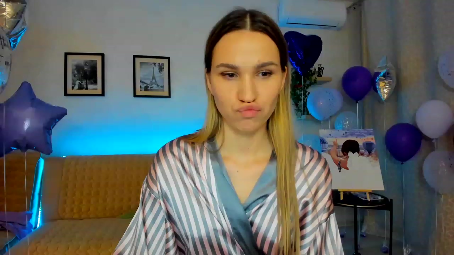 Gallery image thumbnail from WaveOfLove's myfreecams stream on, 02/17/2023, 21:43 image 13 of 20