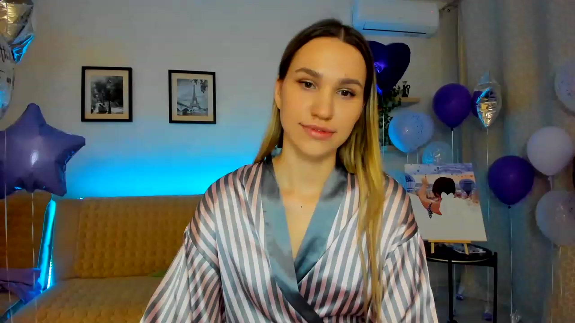 Gallery image thumbnail from WaveOfLove's myfreecams stream on, 02/17/2023, 21:43 image 7 of 20