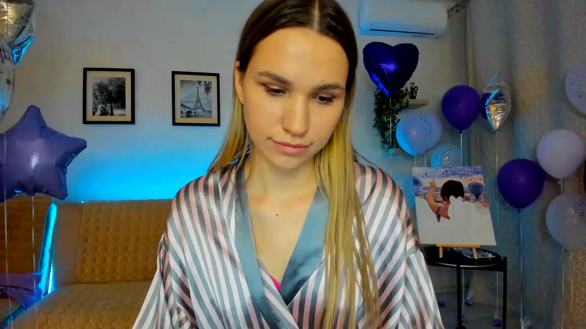 Gallery image thumbnail from WaveOfLove's myfreecams stream on, 02/17/2023, 21:43 image 12 of 20