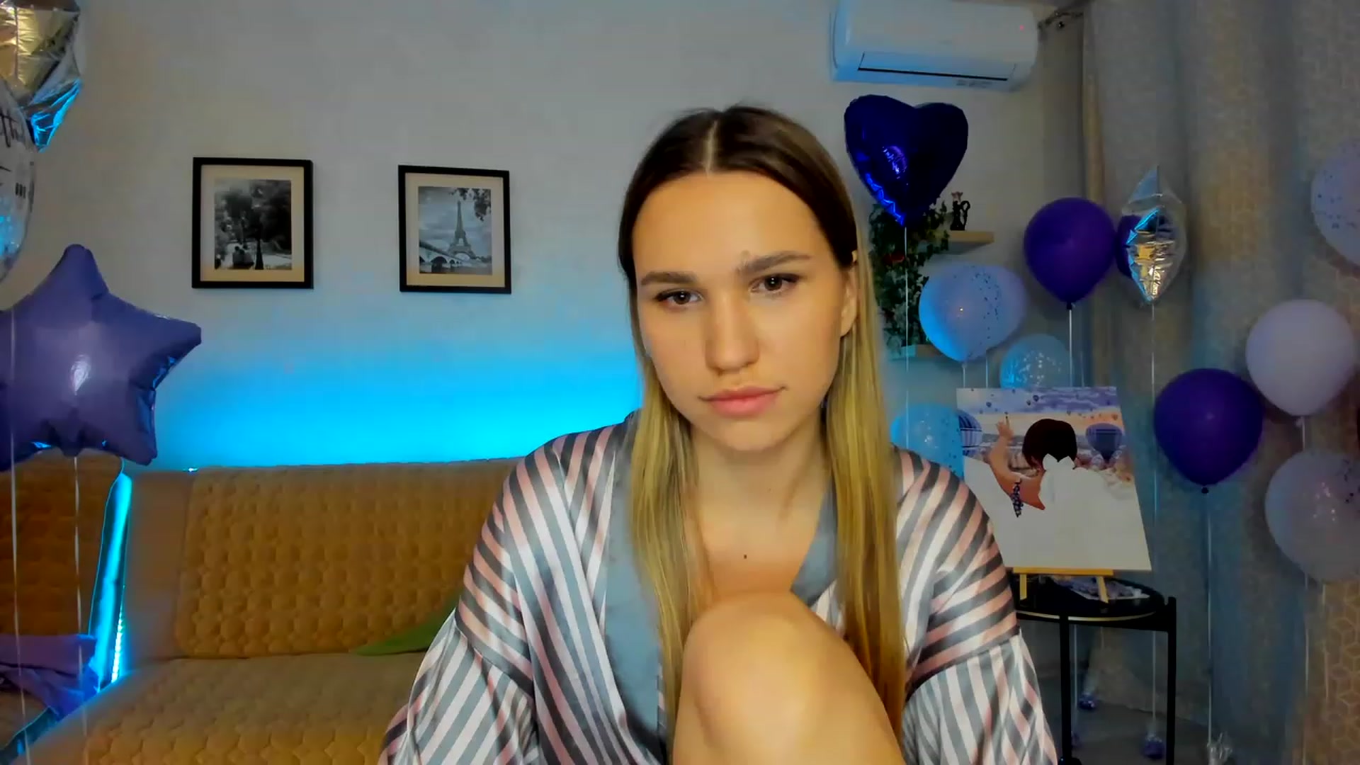 Gallery image thumbnail from WaveOfLove's myfreecams stream on, 02/17/2023, 21:43 image 18 of 20