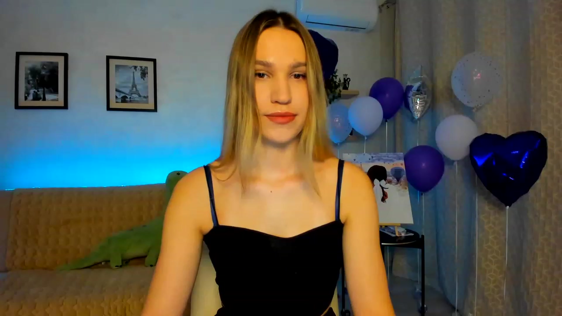 Gallery image thumbnail from WaveOfLove's myfreecams stream on, 02/18/2023, 15:49 image 13 of 20
