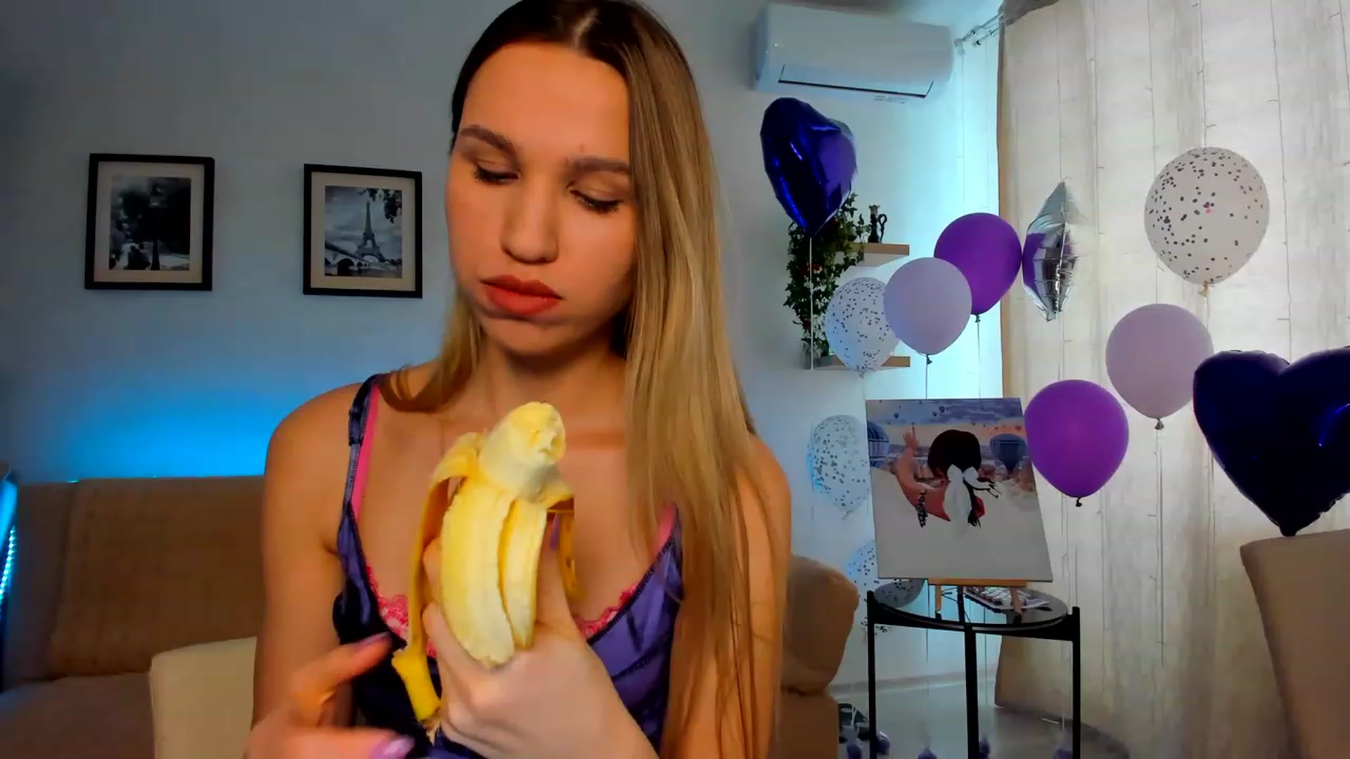 Gallery image thumbnail from WaveOfLove's myfreecams stream on, 02/19/2023, 11:37 image 6 of 20