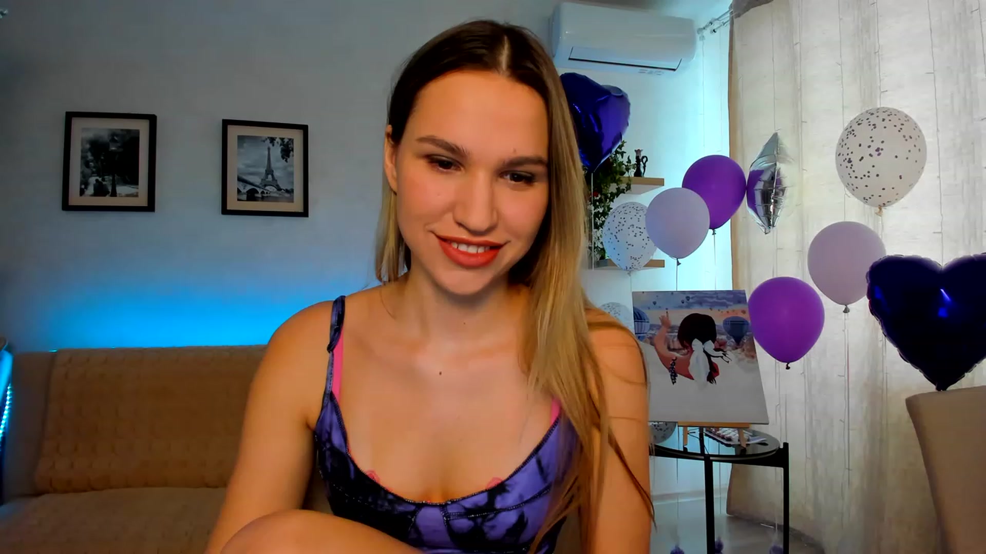 Gallery image thumbnail from WaveOfLove's myfreecams stream on, 02/19/2023, 11:37 image 1 of 20