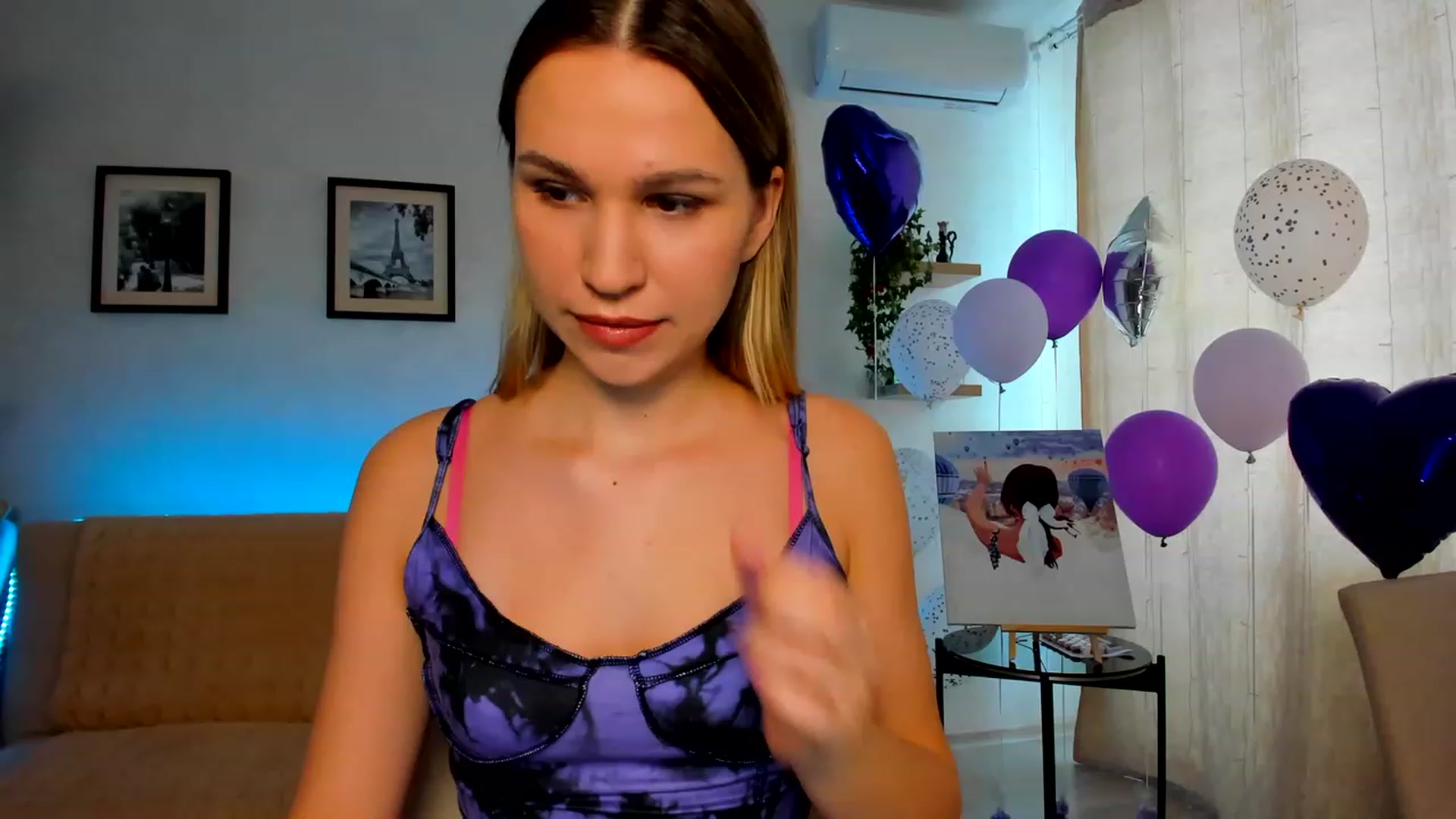 Gallery image thumbnail from WaveOfLove's myfreecams stream on, 02/19/2023, 11:37 image 18 of 20