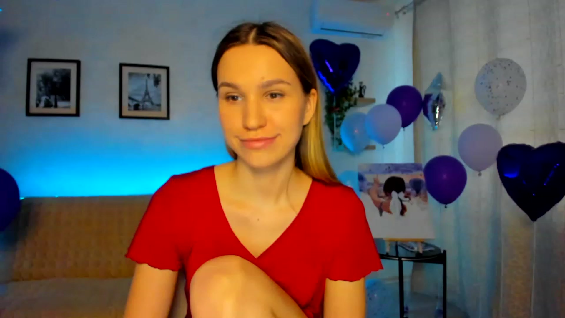 Gallery image thumbnail from WaveOfLove's myfreecams stream on, 02/19/2023, 14:21 image 11 of 20
