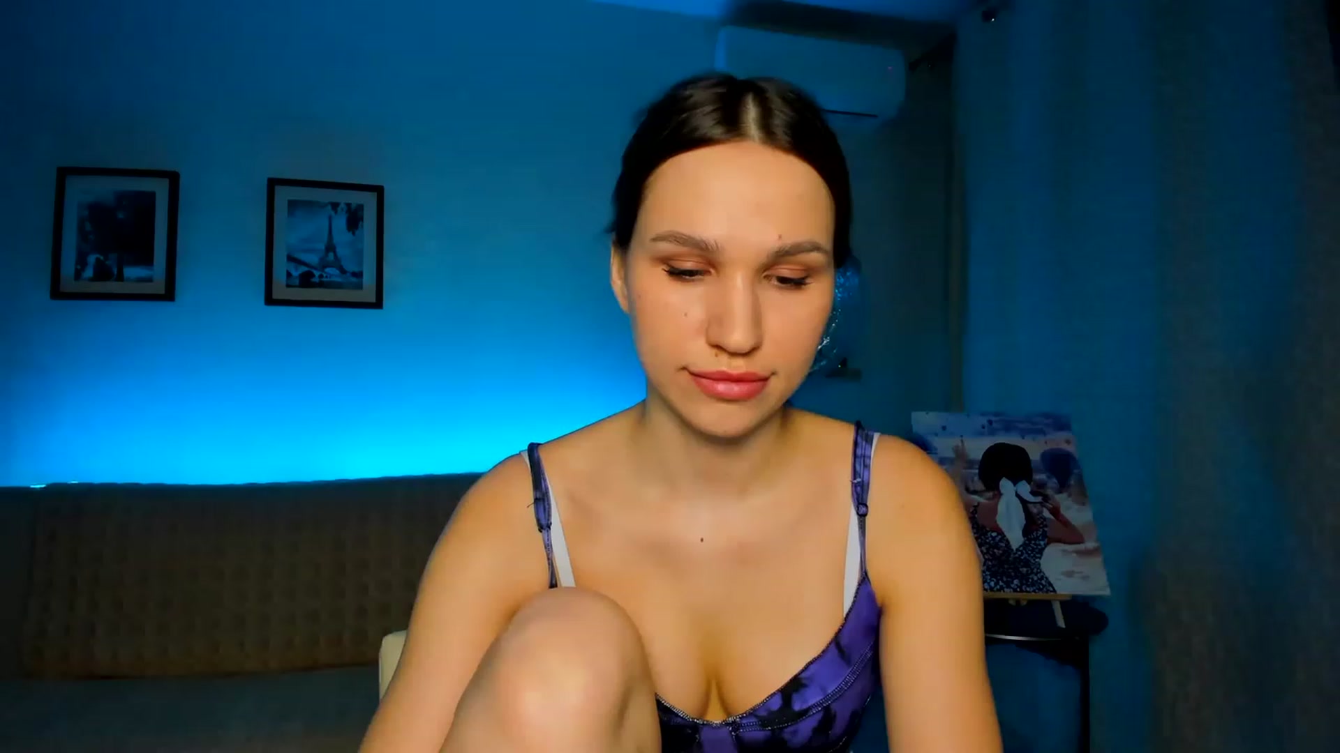 Gallery image thumbnail from WaveOfLove's myfreecams stream on, 03/11/2023, 15:47 image 18 of 20