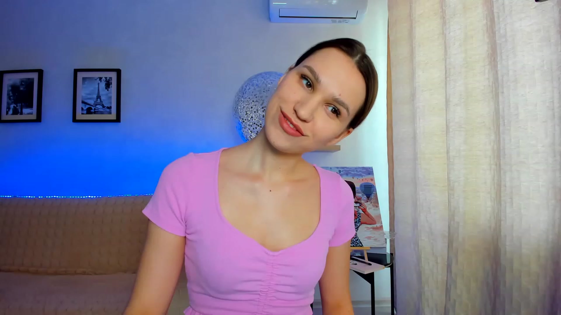 Gallery image thumbnail from WaveOfLove's myfreecams stream on, 03/14/2023, 10:10 image 13 of 20