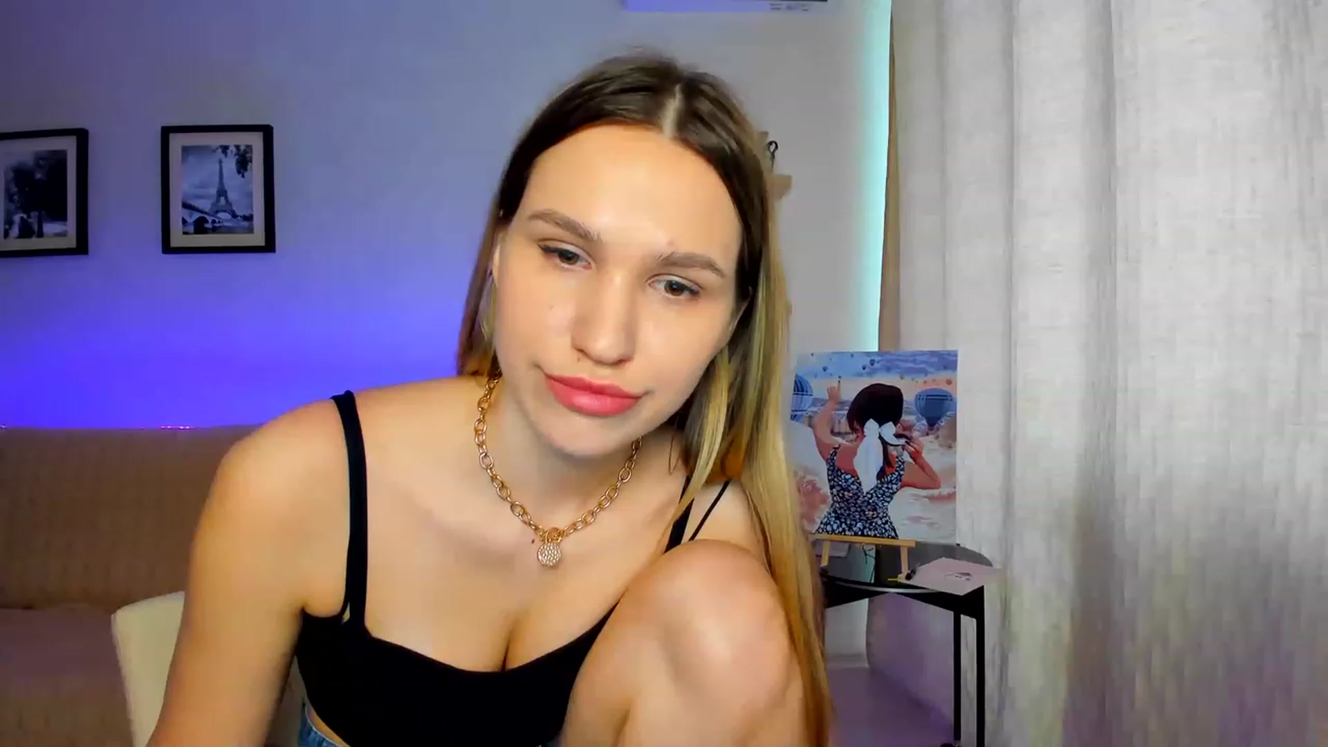 Gallery image thumbnail from WaveOfLove's myfreecams stream on, 03/18/2023, 10:13 image 14 of 20
