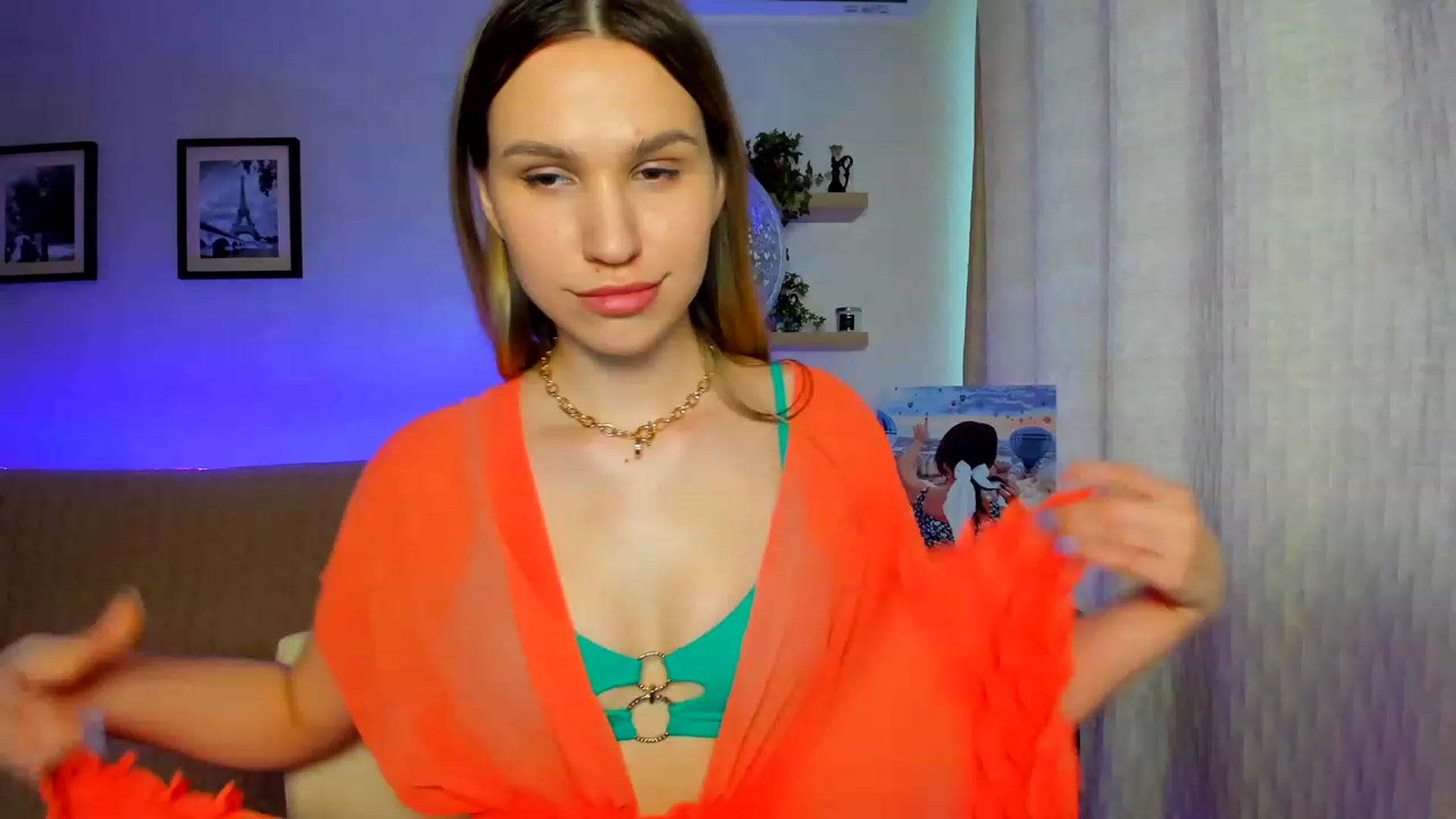 Gallery image thumbnail from WaveOfLove's myfreecams stream on, 03/18/2023, 11:24 image 12 of 20
