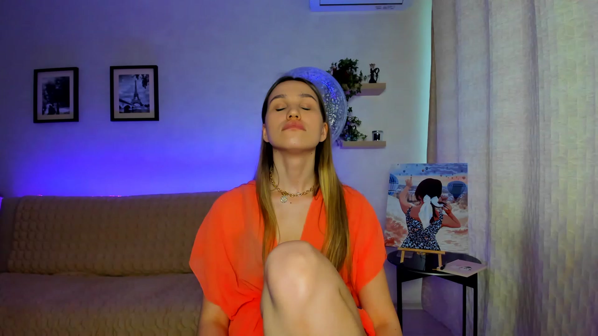 Gallery image thumbnail from WaveOfLove's myfreecams stream on, 03/18/2023, 12:04 image 16 of 20