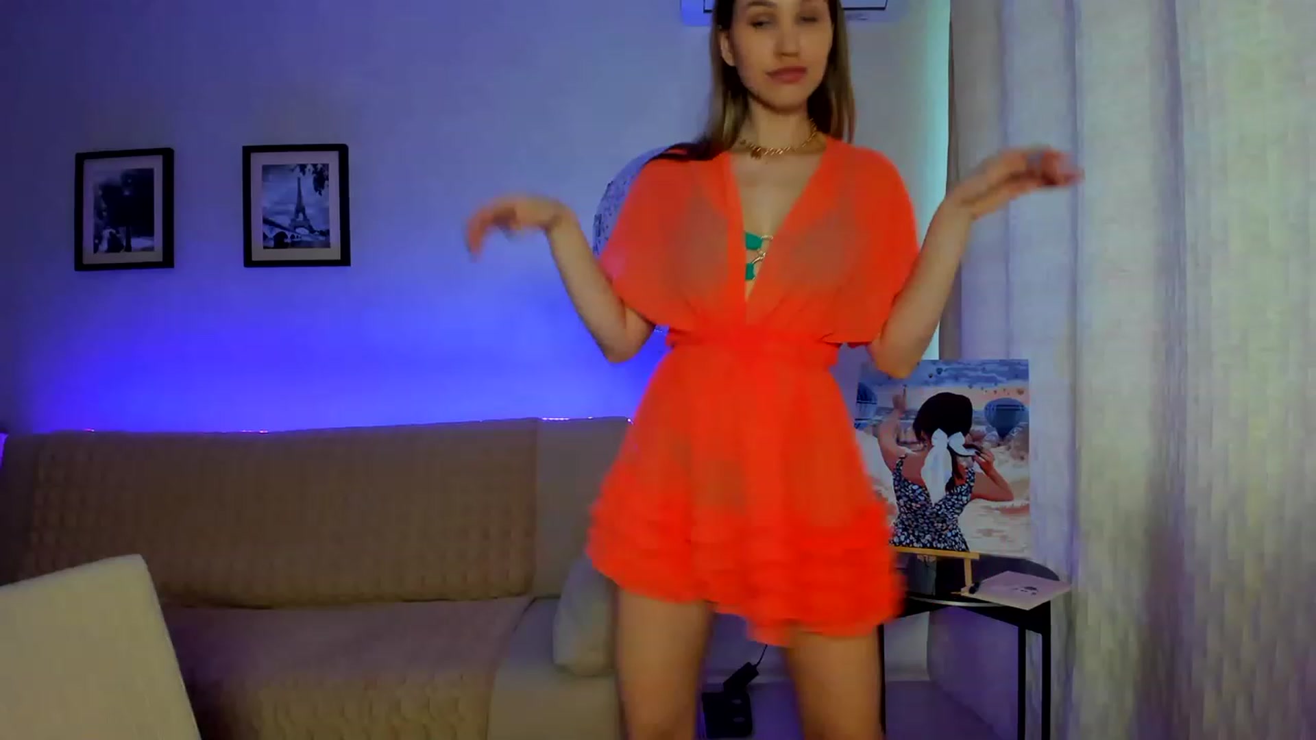 Gallery image thumbnail from WaveOfLove's myfreecams stream on, 03/18/2023, 12:04 image 14 of 20