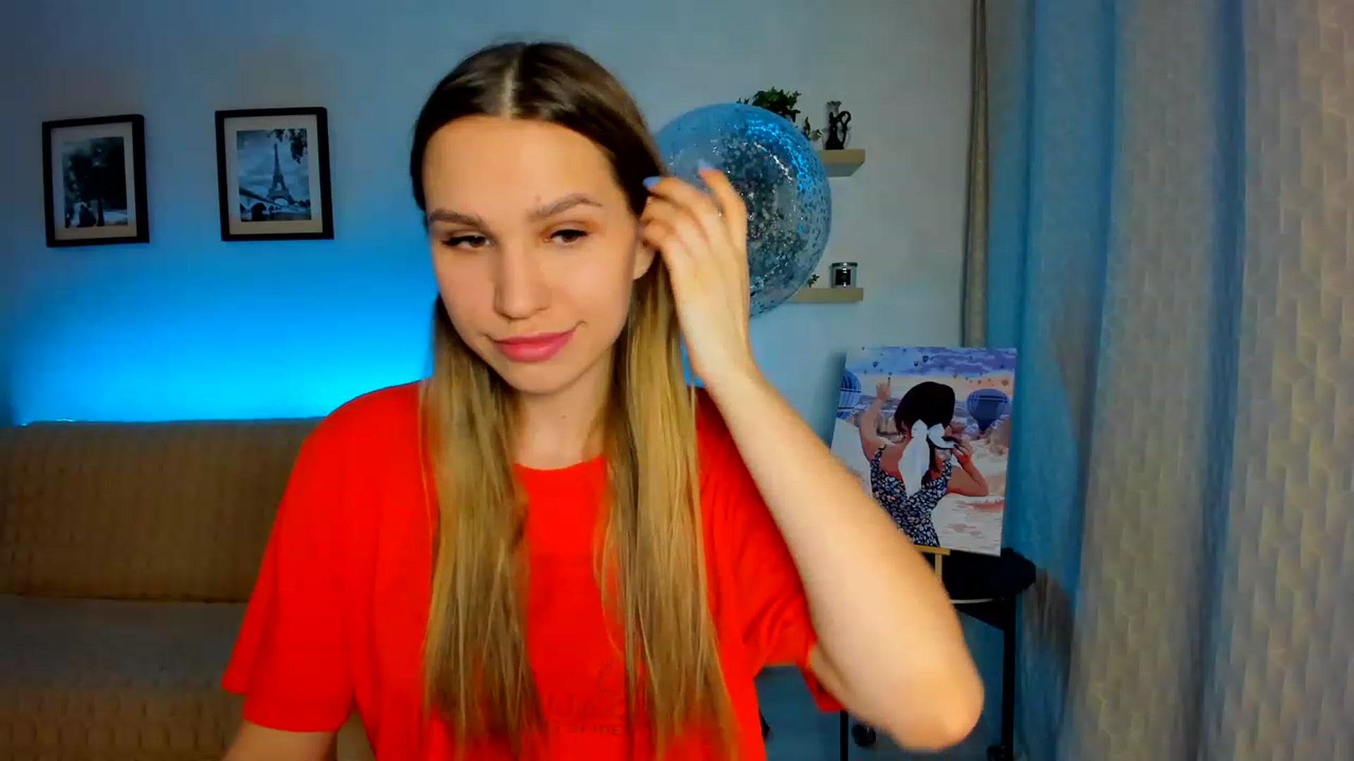 Gallery image thumbnail from WaveOfLove's myfreecams stream on, 03/19/2023, 19:02 image 3 of 20