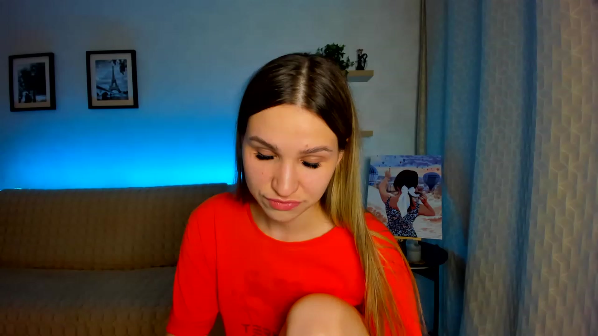 Gallery image thumbnail from WaveOfLove's myfreecams stream on, 03/19/2023, 21:51 image 3 of 20