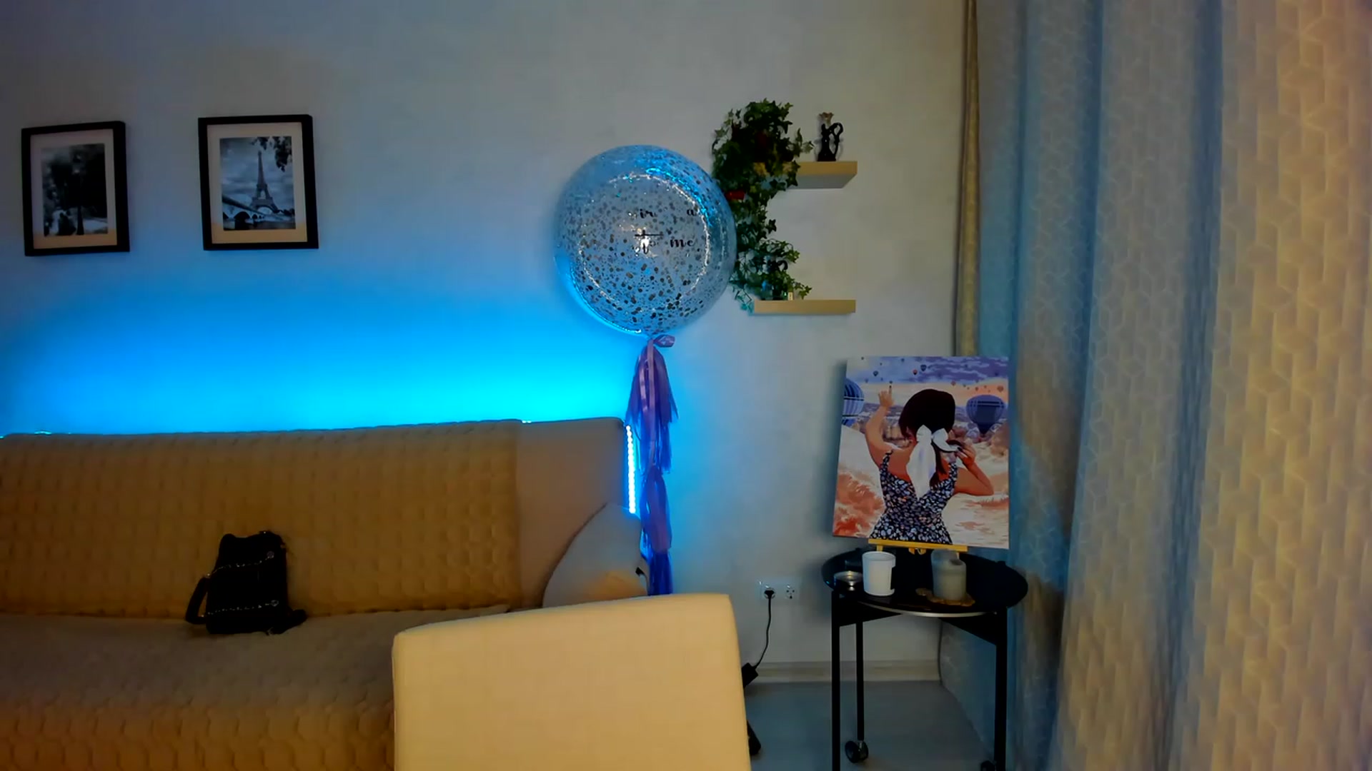 Gallery image thumbnail from WaveOfLove's myfreecams stream on, 03/19/2023, 21:51 image 7 of 20