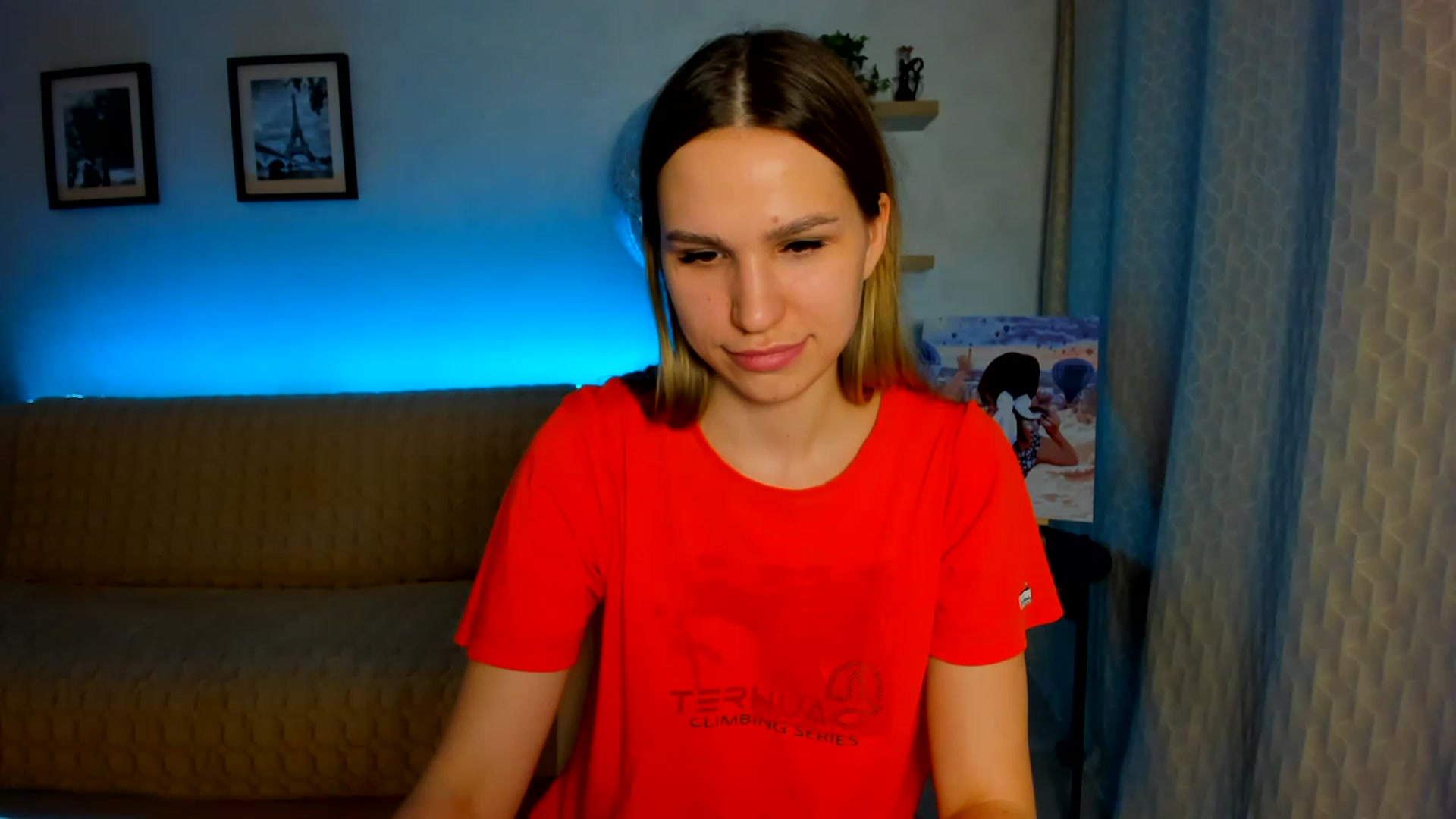 Gallery image thumbnail from WaveOfLove's myfreecams stream on, 03/19/2023, 21:51 image 20 of 20