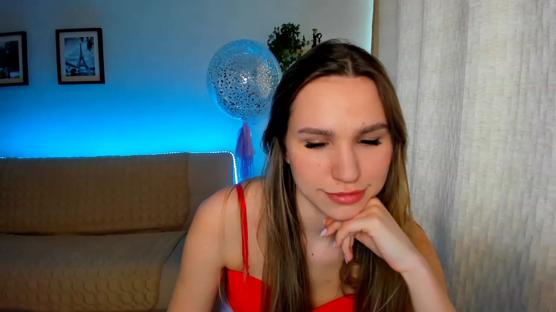 Gallery image thumbnail from WaveOfLove's myfreecams stream on, 03/23/2023, 12:51 image 4 of 20