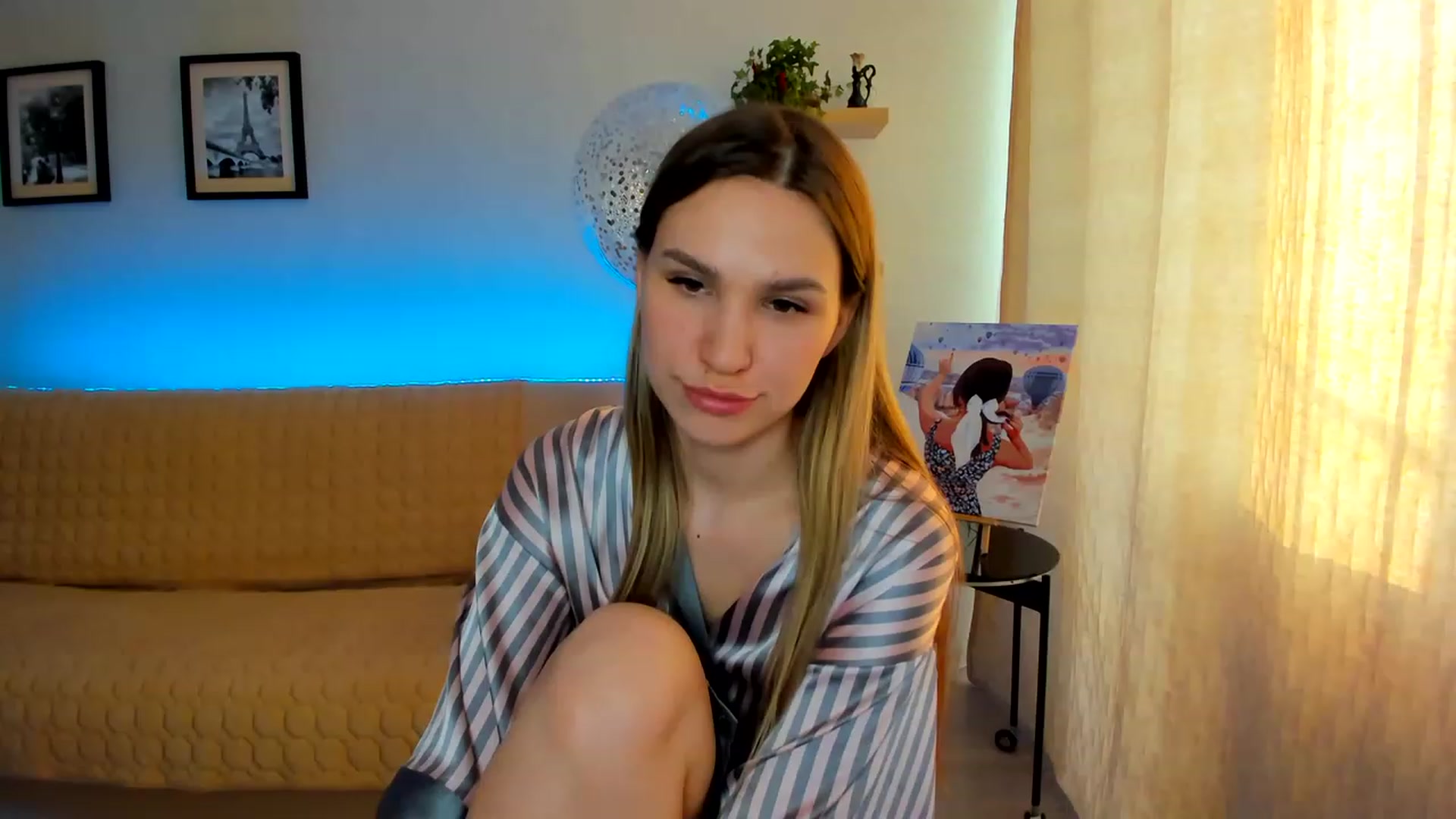 Gallery image thumbnail from WaveOfLove's myfreecams stream on, 03/23/2023, 13:53 image 1 of 20