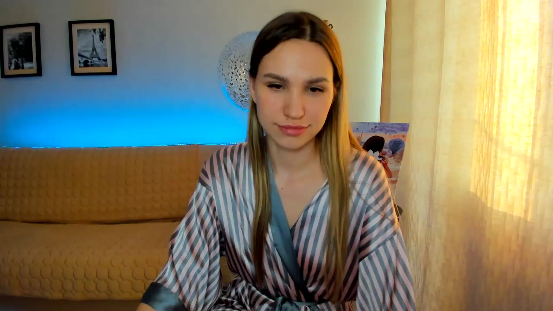 Gallery image thumbnail from WaveOfLove's myfreecams stream on, 03/23/2023, 13:53 image 6 of 20