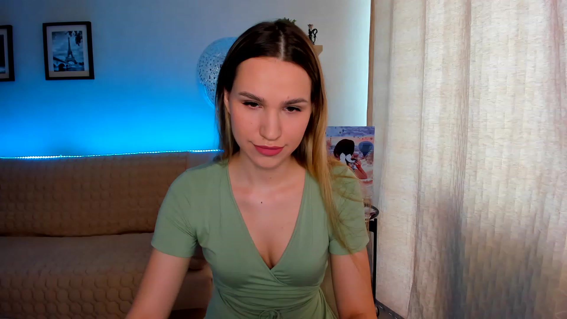 Gallery image thumbnail from WaveOfLove's myfreecams stream on, 03/28/2023, 11:59 image 1 of 20